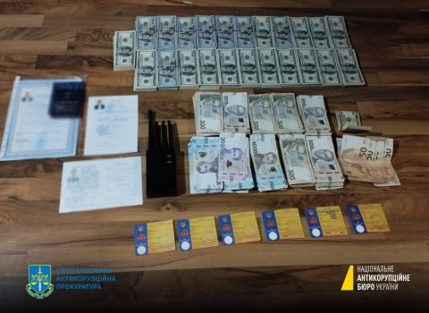 Zaporojyedə məmurlar milyonlarla dollar dəyərində humanitar yardımı OĞURLADILAR – FOTO
