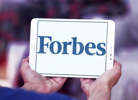“Forbes” biznesini 630 milyon dollara satmağı DÜŞÜNÜR