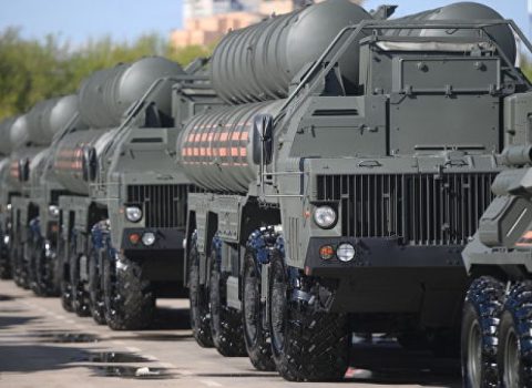 Manturov: “Türkiyəyə “S-400”lərin tədarükü ilə bağlı danışıqlar aparılır”