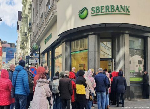 “Sberbank” Qazaxıstan bazarından gedir