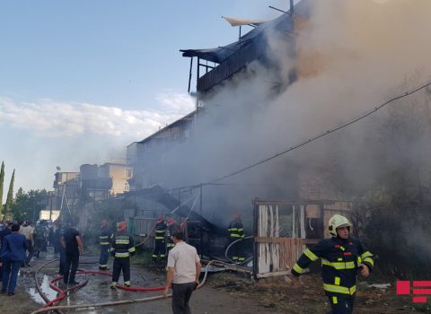 Gəncədə yaşayış binasında yanğın oldu