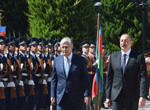 Tokayevin rəsmi qarşılanma mərasimi olub – FOTO