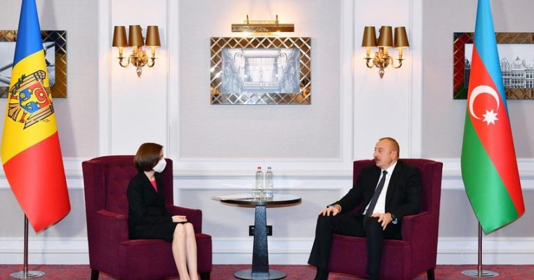 İlham Əliyev moldovalı həmkarını TƏBRİK ETDİ İlham Əliyev moldovalı həmkarını TƏBRİK ETDİ