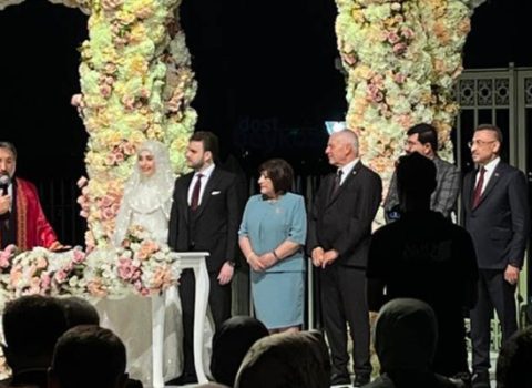 Sahibə Qafarova Mustafa Şentopun oğlunun toyunda – FOTO