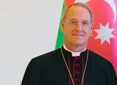 Roma Papasının Azərbaycandakı keçmiş səfiri pedofiliyada İTTİHAM OLUNUR