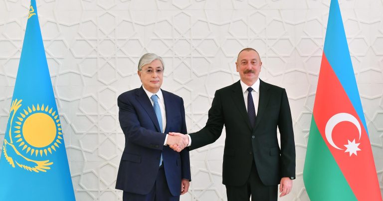 Azərbaycan və Qazaxıstan prezidentləri arasında telefon danışığı oldu