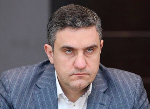 Artur Qazinyan: “Onik Qasparyan hazırlaşsın”