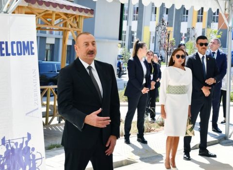 Prezident İslamiadada iştirak edən idmançıları TƏBRİK ETDİ