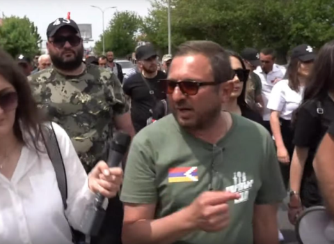 “Bu hökumətdən hər şeyi gözləmək olar” – Geqam Manukyan Paşinyanı sərt TƏNQİD ETDİ