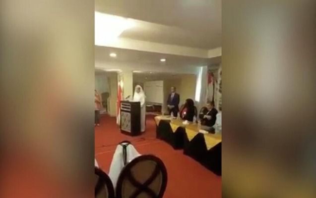 Tanınmış diplomat çıxışı zamanı öldü – VİDEO Tanınmış diplomat çıxışı zamanı öldü – VİDEO
