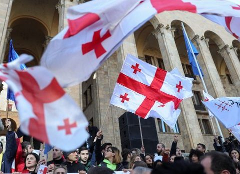 Gürcüstan müxalifəti ölkəni Rusiya ilə müharibəyə cəlb etmək istəyir – Oxanaşvili