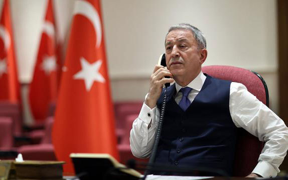 Akar ABŞ-ın müdafiə naziri ilə danışdı Akar ABŞ-ın müdafiə naziri ilə danışdı