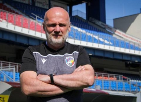 “Viktoriya”nın baş məşqçisi: “Qarabağ”la oyun böyük çağırışdır”