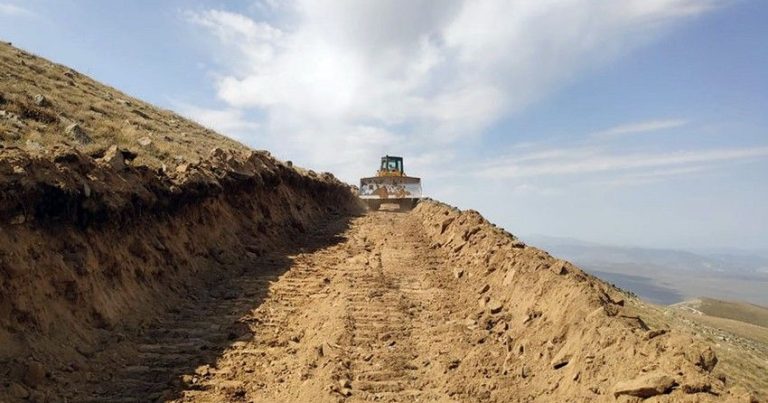MN: “Kəlbəcər və Laçında 62 km-dən çox yeni təminat yolları çəkilib” MN: “Kəlbəcər və Laçında 62 km-dən çox yeni təminat yolları çəkilib”