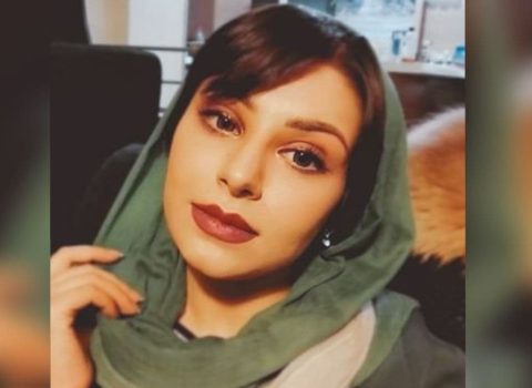 İranda tanınmış jurnalistə 10 il həbs cəzası VERİLDİ