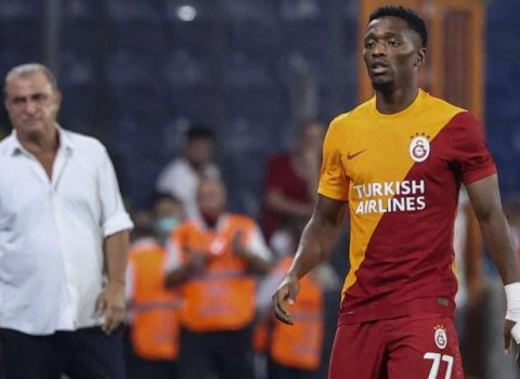 “Qalatasaray”da AYRILIQ