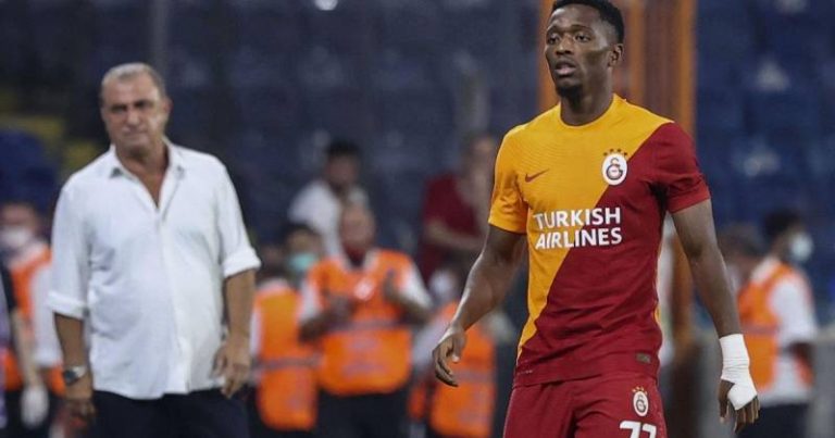 “Qalatasaray”da AYRILIQ “Qalatasaray”da AYRILIQ
