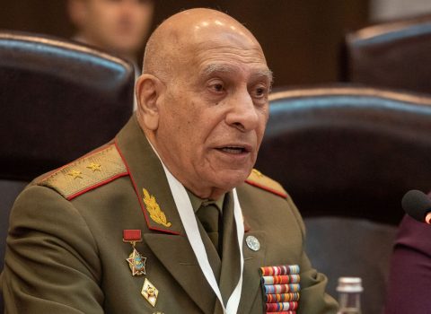 “Bolşeviklər Qarabağı və Naxçıvanı Azərbaycana, Qarsı isə Türkiyəyə verdilər” – Daha bir erməni sərsəmləməsi