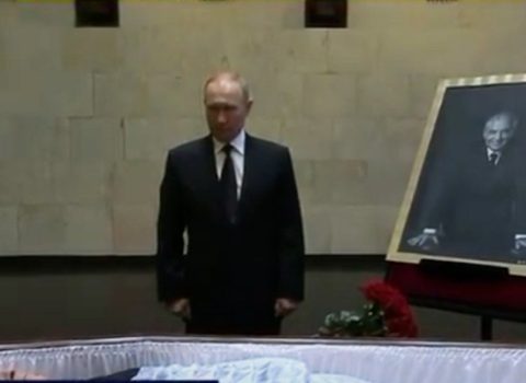 Putin Qorbaçovla vidalaşdı – VİDEO