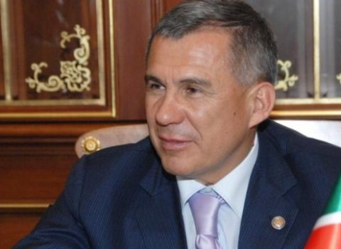Tatarıstan prezidenti mühüm iclasda YATDI – VİDEO