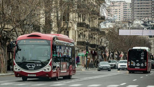 Bakıda bu avtobuslar gecikir – SİYAHI Bakıda bu avtobuslar gecikir – SİYAHI