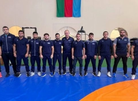 Yunan-Roma güləşi üzrə Azərbaycan millisi dünya ikincisi oldu
