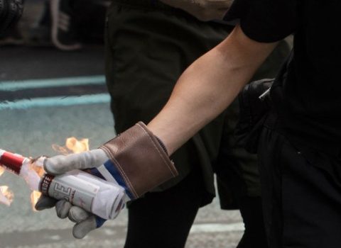 Səfir “Molotov kokteyli”nə görə XİN-ə çağırıldı