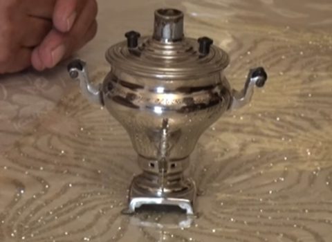 Qazimiz Şuşada tapdığı samovarın sahibini axtarır –  VİDEO