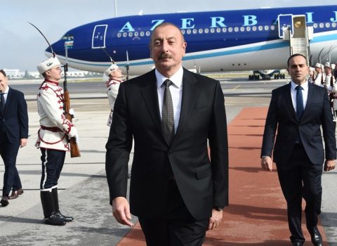 Sofiyada İlham Əliyevin rəsmi qarşılanma mərasimi oldu