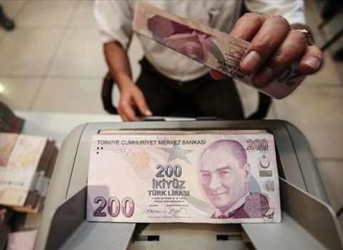 Türkiyənin milyonlar mənimsəyən məmuru Azərbaycana qaçdı