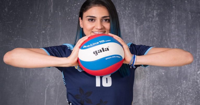 Azərbaycan millisinin voleybolçusu Macarıstan klubunda oynayacaq Azərbaycan millisinin voleybolçusu Macarıstan klubunda oynayacaq