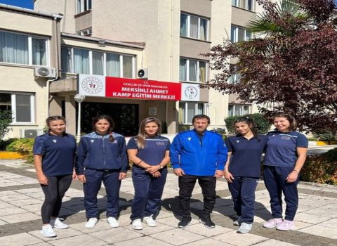 5 qadın güləşçimiz Dünya çempionatında mübarizə aparacaq