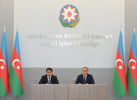 Ceyhun Bayramov və Hikmət Hacıyev brifinq keçirdi – FOTO