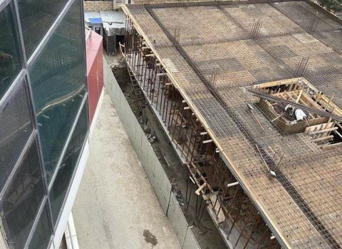 Bakıda qanunsuz tikilməkdə olan yaşayış binası sökülür