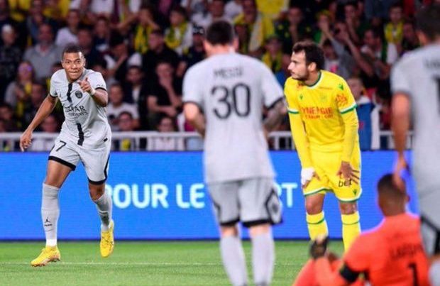 “Qarabağ”ın rəqibi evdə PSJ-yə böyük hesabla uduzdu “Qarabağ”ın rəqibi evdə PSJ-yə böyük hesabla uduzdu