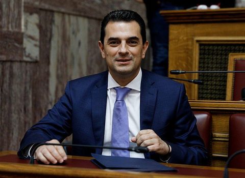 Yunanıstanın energetika naziri Bakıya səfərini TƏXİRƏ SALDI