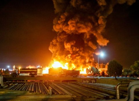 Fransada uran saxlayan fabrik YANIR