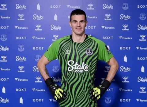 “Everton” 38 yaşlı qapıçı ilə müqavilə imzaladı