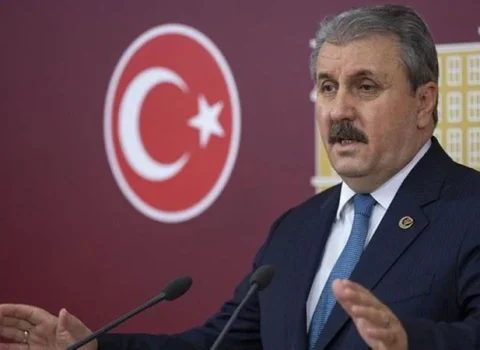 Mustafa Destici: “Türk millətinin Ermənistanı tarixdən silə biləcək qüdrətdə olduğunu unutmayın”