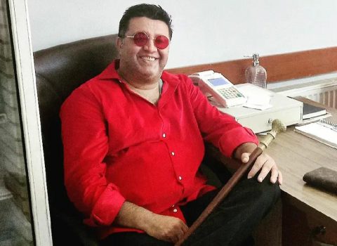 Sedat Pekerin videolarını yayımlayan Cenk Çelikə SİLAHLI HÜCUM – Öldüyü iddia edilir – VİDEO