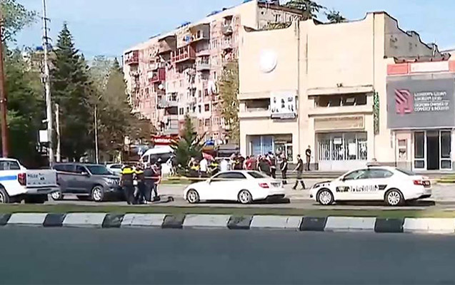 Gürcüstanda banka hücum edən şəxs saxlanıldı, girovlar sərbəst buraxıldı – YENİLƏNİB