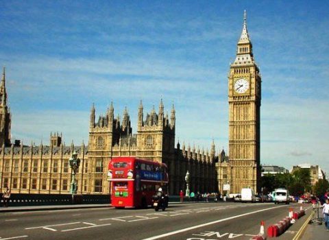 Britaniyada miqrasiya rekord həddə çatdı