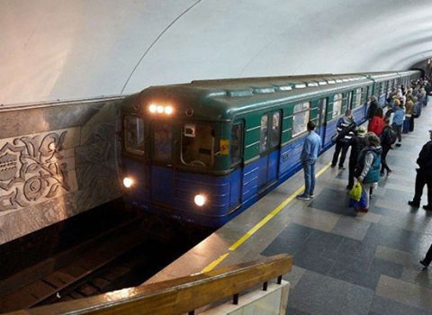 Xarkovda metronun işi bərpa olundu