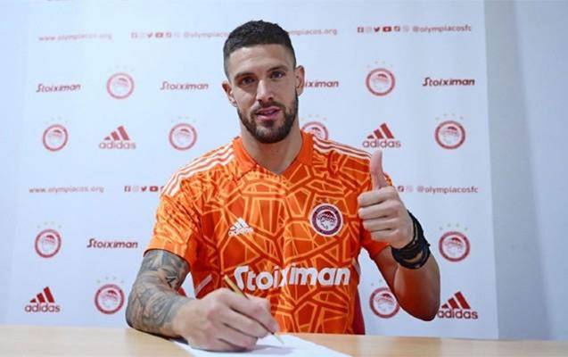 “Qarabağ”ın rəqibi Pasxalakisin transferini rəsmiləşdirdi