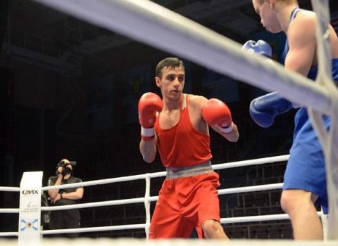 Boksçularımız Avropa çempionatının 1/4 finalında