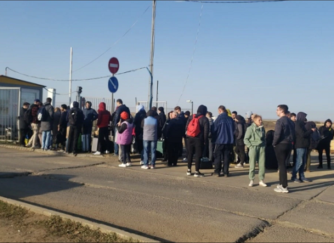 Ruslar iş axtarır – Yüksək maaş problemi kəskinləşir