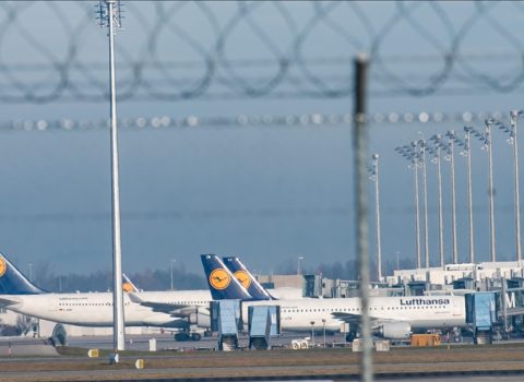 “Lufthansa” 800 uçuşu ləğv edir – SƏBƏB