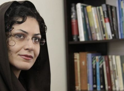 İranda tanınmış hüquq müdafiəçisi HƏBS EDİLDİ