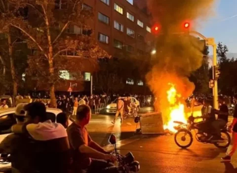 İranda daha bir gənc qətlə yetirildi – FOTO