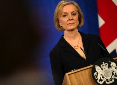 Liz Trassın telefonu rus xakerlər tərəfindən sındırıldı